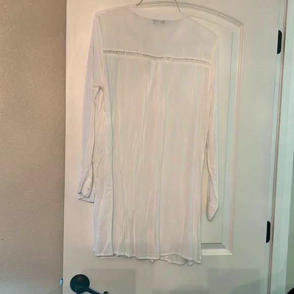 White cotton Swimsuit cover up.. - Picture 5 of 7